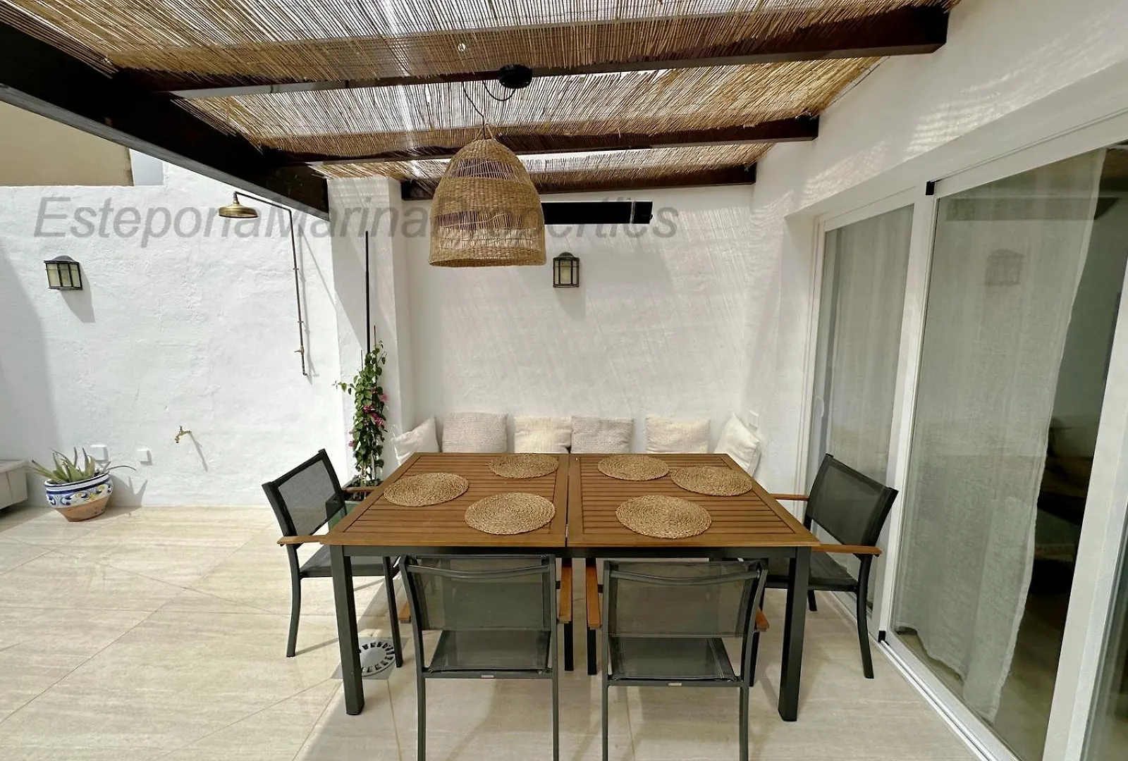 Emp 21, Large South Facing Duplex Apartment Estepona Spain