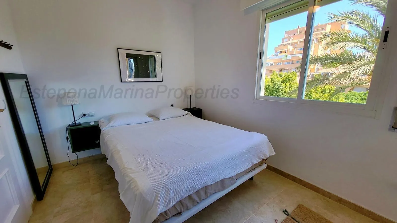 Emp 21, Large South Facing Duplex Apartment Estepona