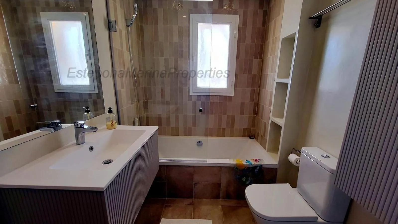 Emp 21, Large South Facing Duplex Apartment Estepona Spain